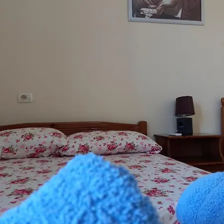 Haxhi Skrapalliu Apartmán *